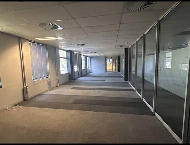 600M² OFFICE TO LET IN MENLYN